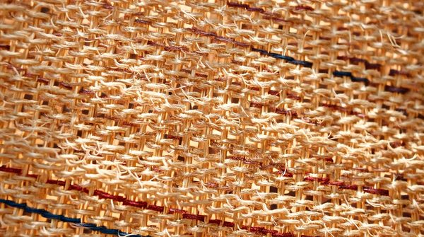 Découvrez l'élégance unique du textile fait main